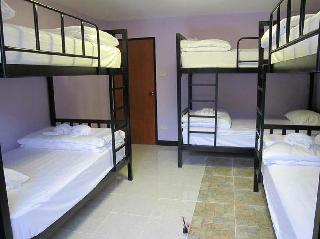 Hostel Why Not House Chiang Mai Exterior foto